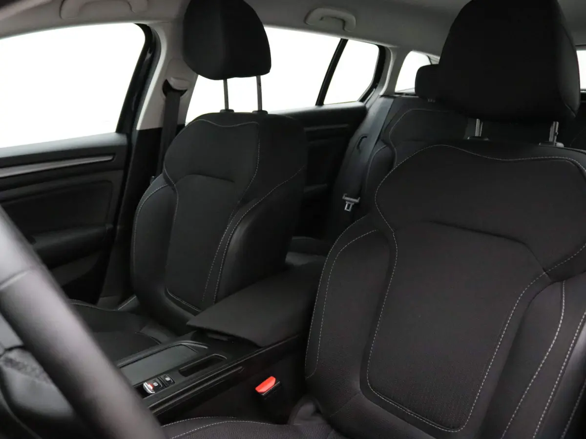 Estate Plug-In Hybrid 160pk Business Zen Airco | Cruisecontrol | Navi | Parksens. v+a