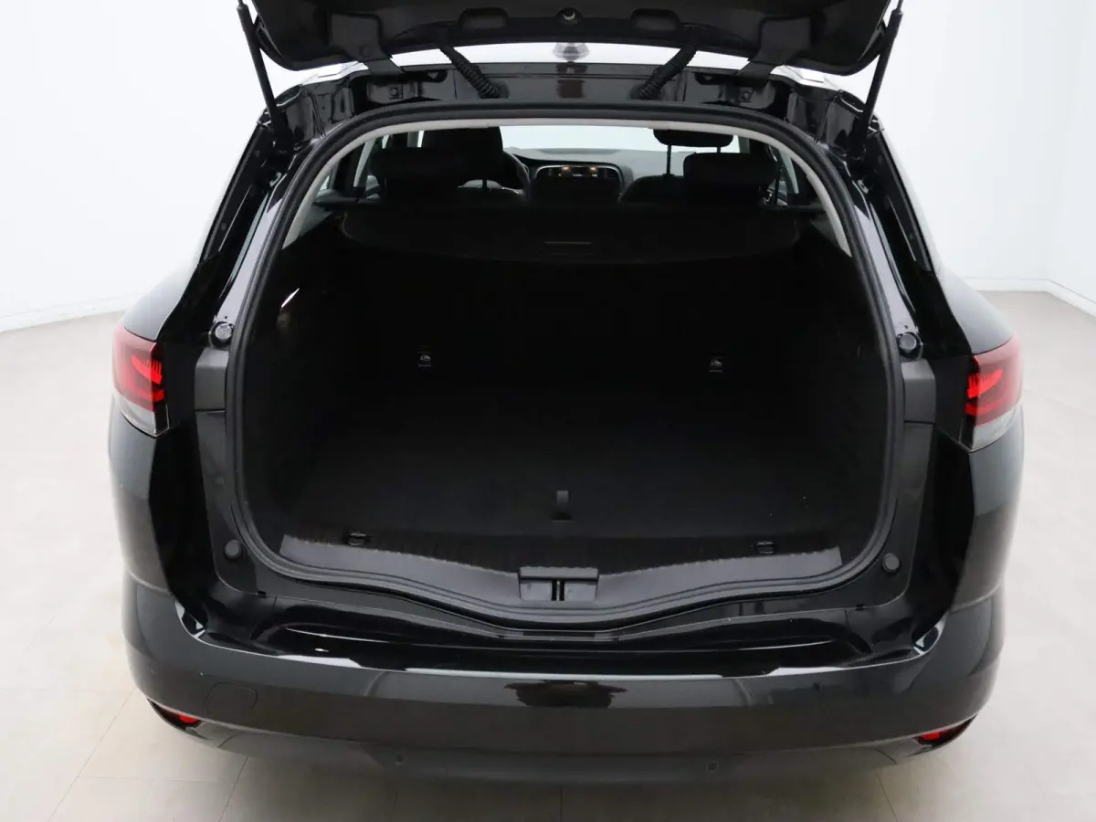 Estate Plug-In Hybrid 160pk Business Zen Airco | Cruisecontrol | Navi | Parksens. v+a