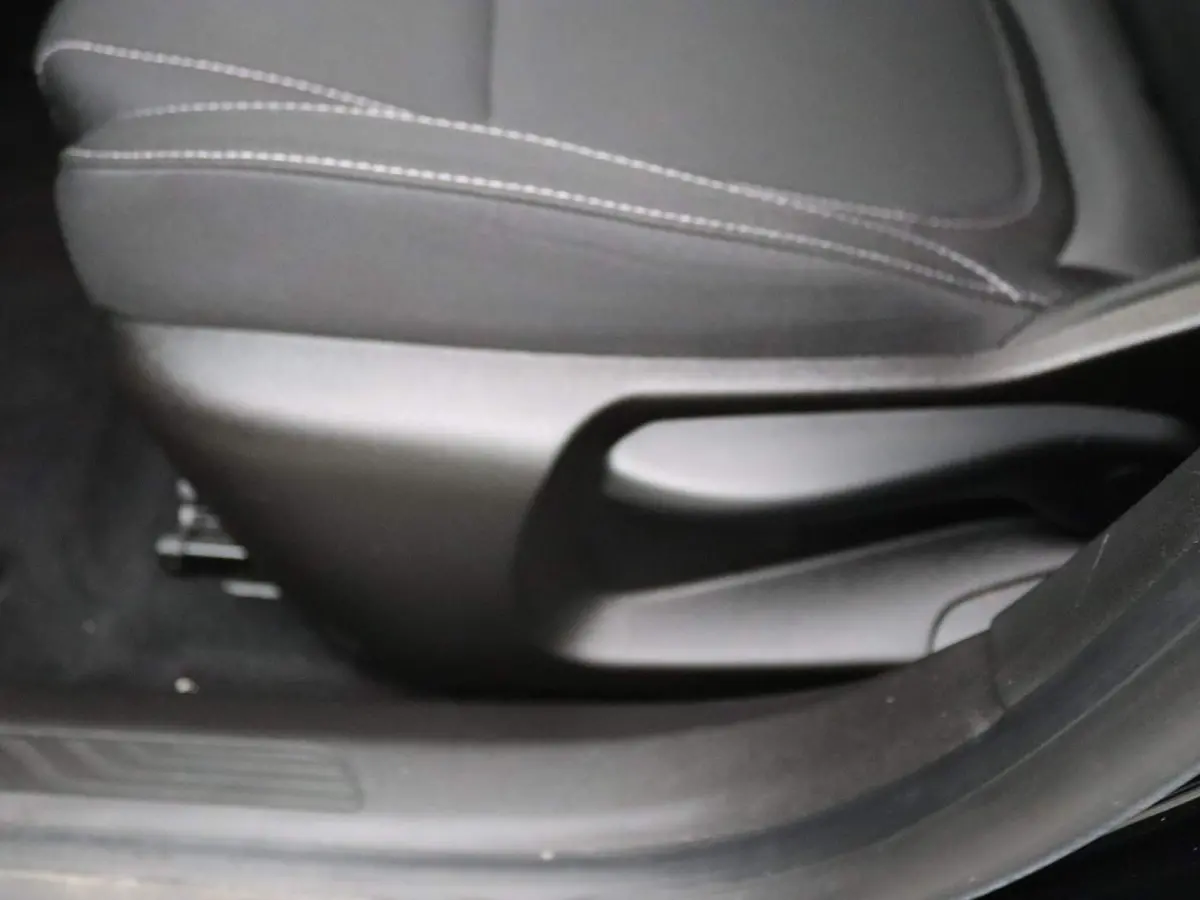 Estate Plug-In Hybrid 160pk Business Zen Airco | Cruisecontrol | Navi | Parksens. v+a