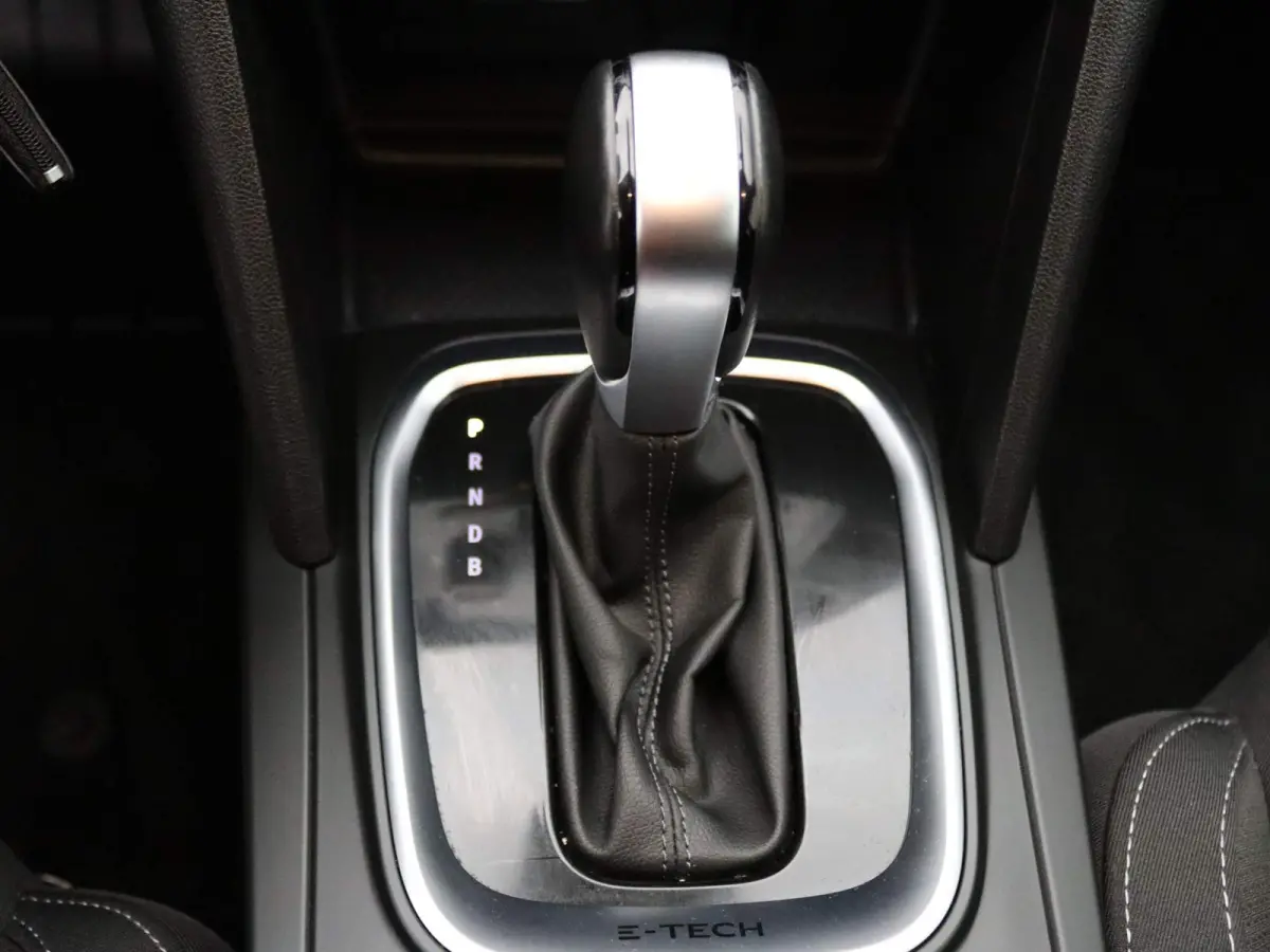 Estate Plug-In Hybrid 160pk Business Zen Airco | Cruisecontrol | Navi | Parksens. v+a