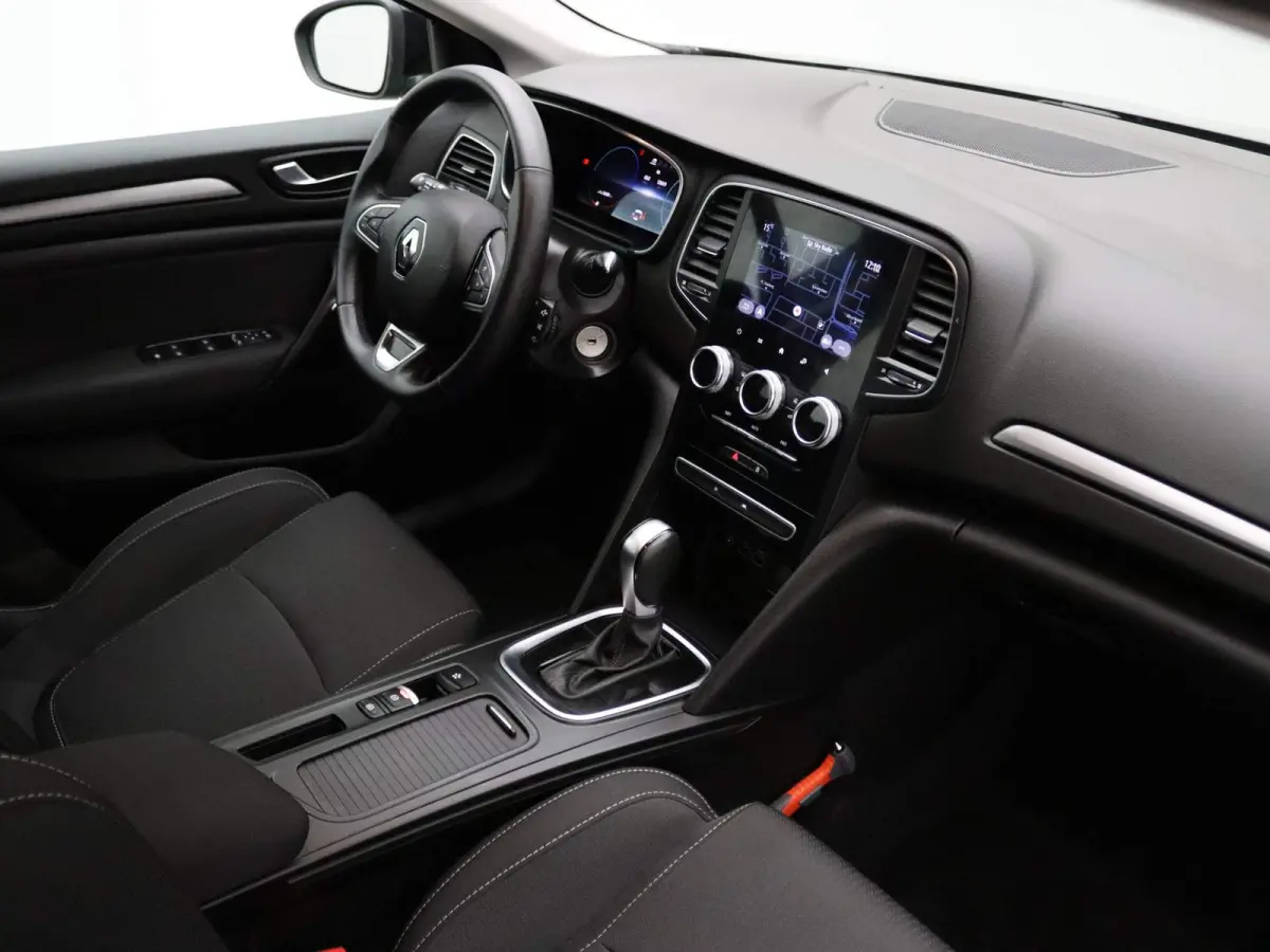 Estate Plug-In Hybrid 160pk Business Zen Airco | Cruisecontrol | Navi | Parksens. v+a