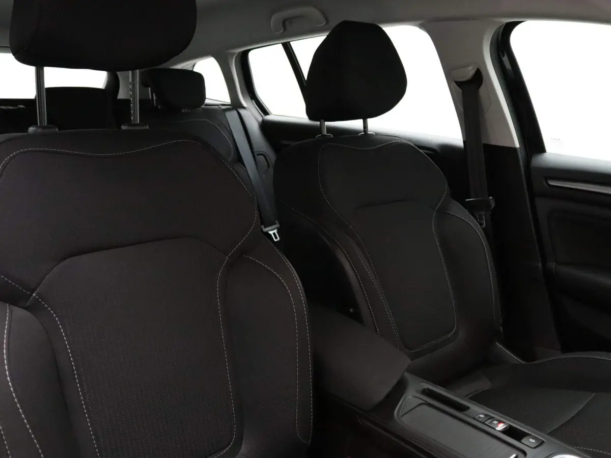 Estate Plug-In Hybrid 160pk Business Zen Airco | Cruisecontrol | Navi | Parksens. v+a