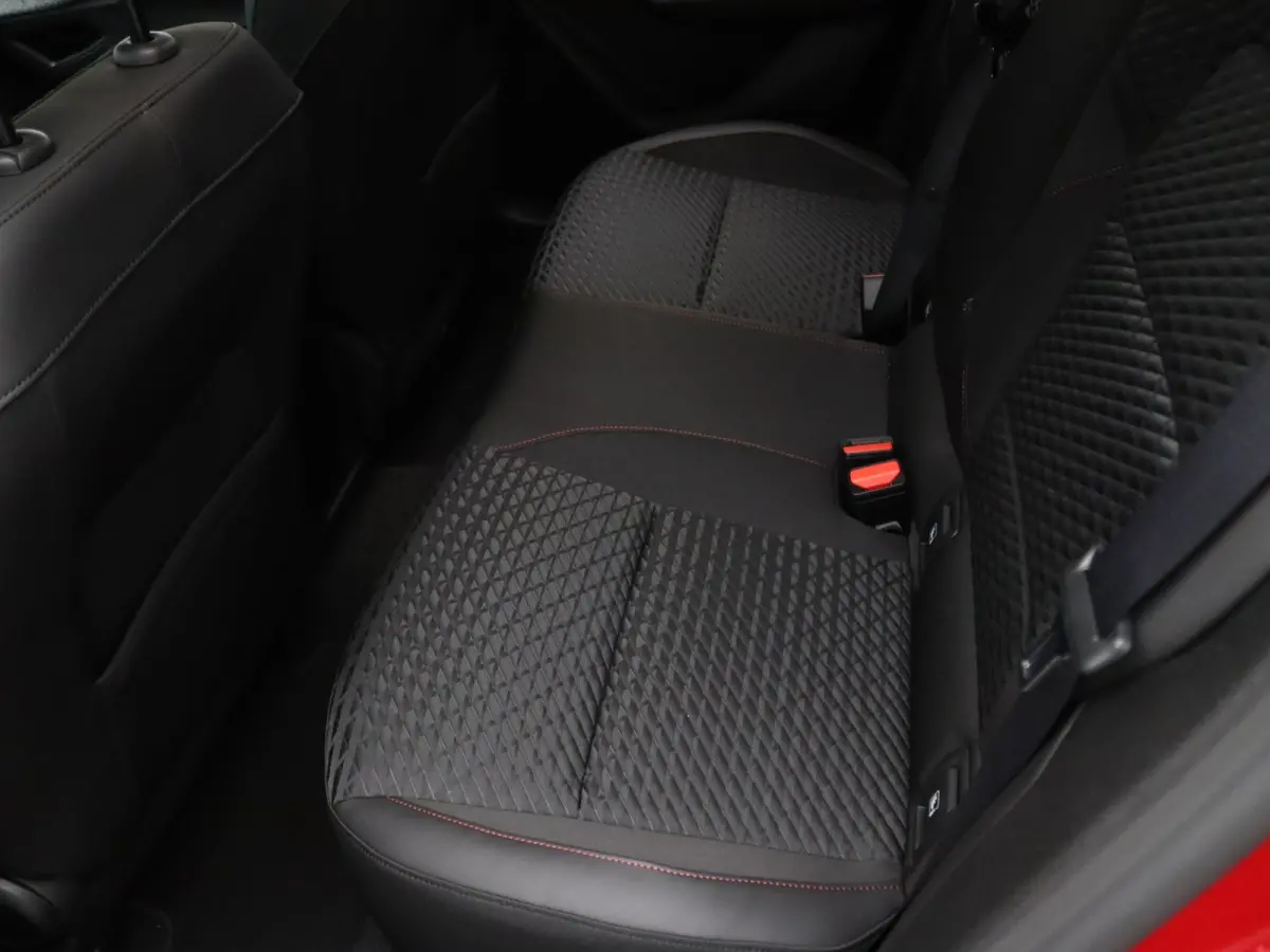 techno full hybrid E-Tech 160pk 360° Camera | Adapt. Cruise | Parkeersens. v+a | Stoelverw.