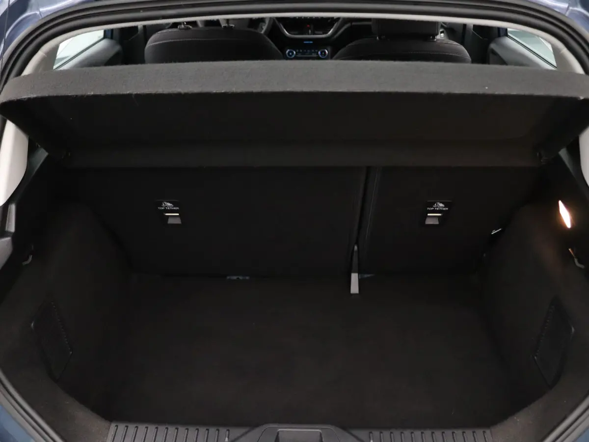 EcoBoost Hybrid Titanium 125pk Cruise | Climate | Carplay | Parkeersens. achter