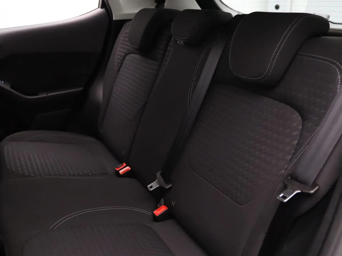 EcoBoost Hybrid Titanium 125pk Cruise | Climate | Carplay | Parkeersens. achter