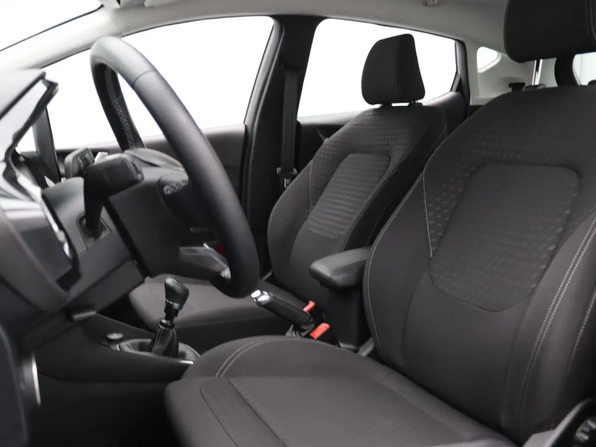 EcoBoost Hybrid Titanium 125pk Cruise | Climate | Carplay | Parkeersens. achter
