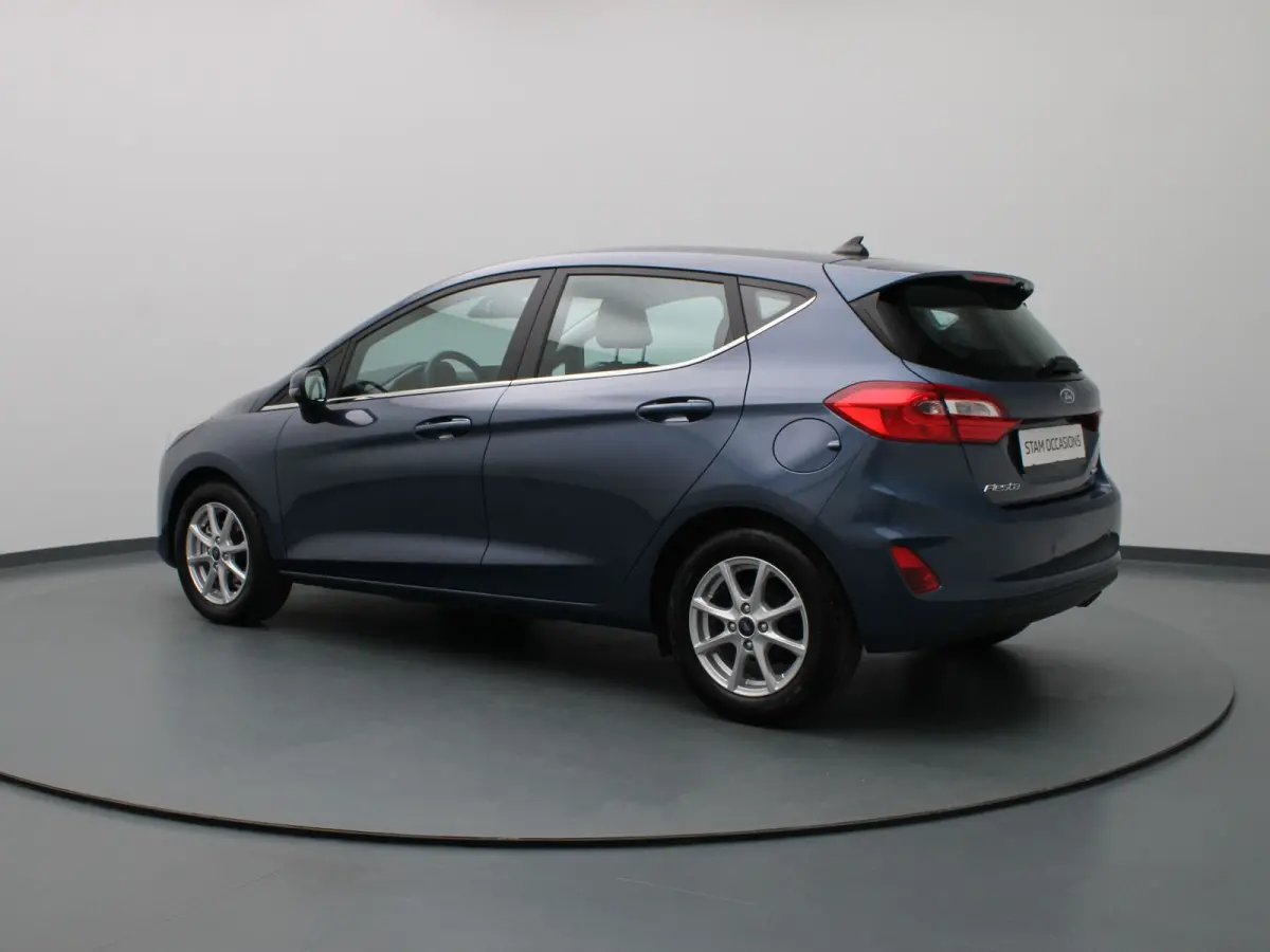 EcoBoost Hybrid Titanium 125pk Cruise | Climate | Carplay | Parkeersens. achter