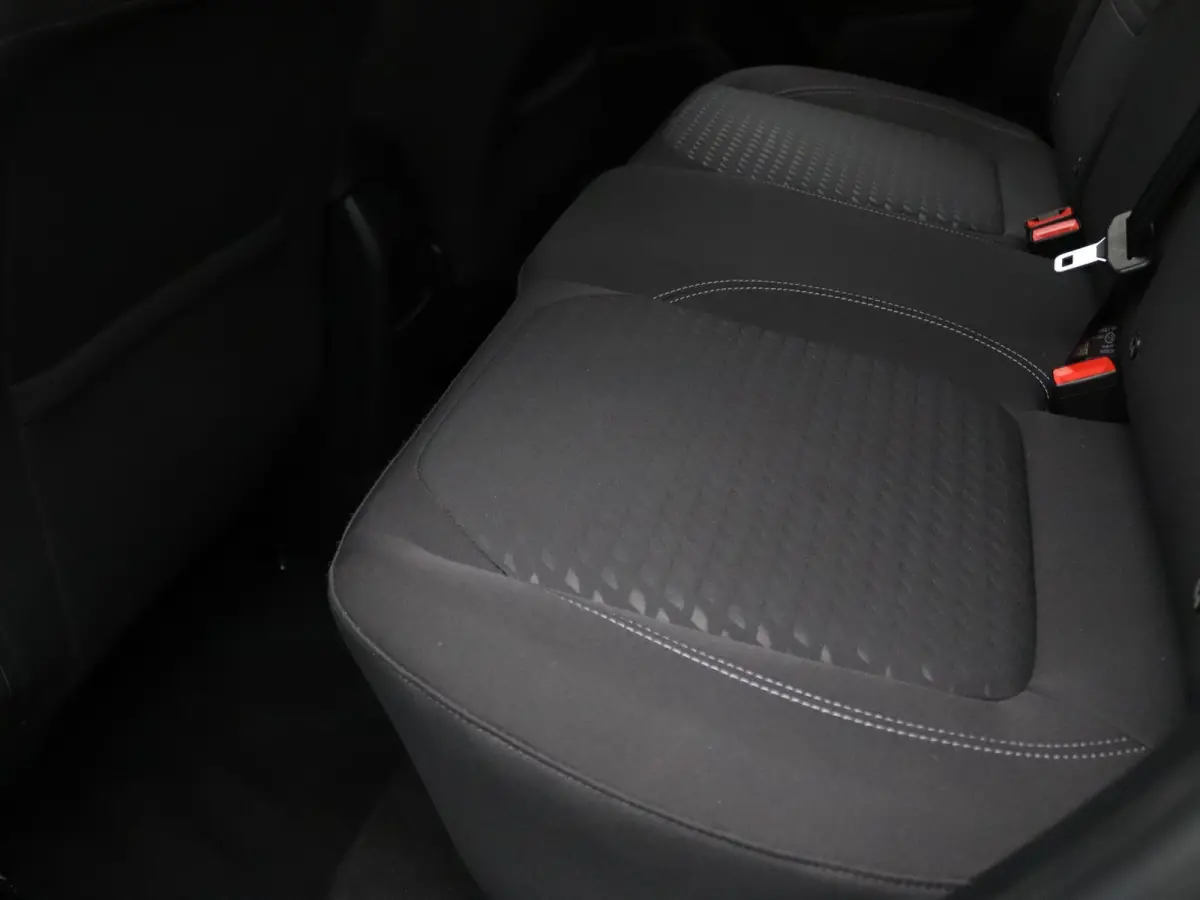 EcoBoost Hybrid Titanium 125pk Cruise | Climate | Carplay | Parkeersens. achter