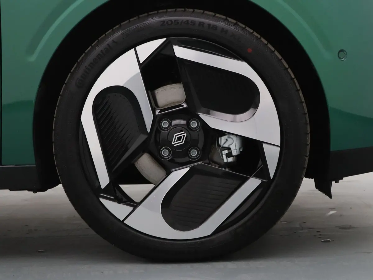 urban range techno 27.5 kWh Camera | Adapt. Cruise | Parkeersens. v+a | Stoelverw.