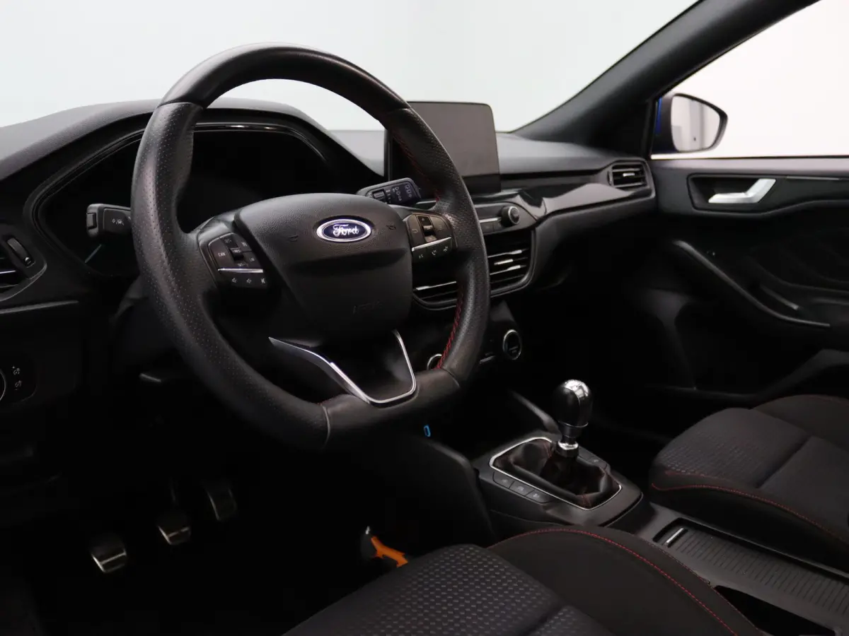 EcoBoost ST Line Business 125pk Cruise | Navi | Parkeersens. v+a | Panoramadak