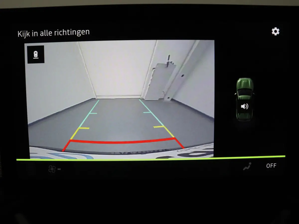 Hybrid 140pk Expression Camera | Carplay | Navi