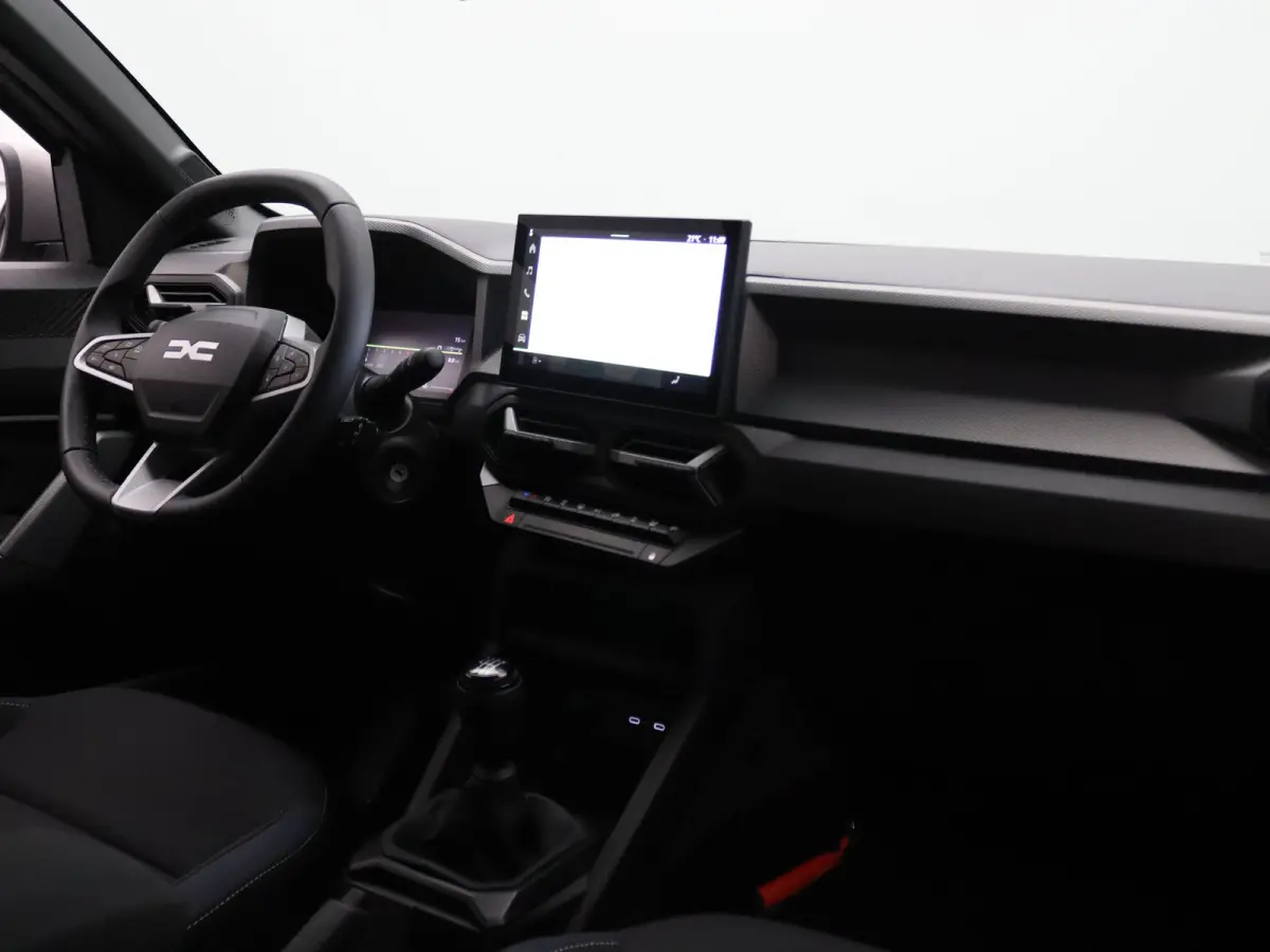 Hybrid 140pk Expression Camera | Carplay | Navi