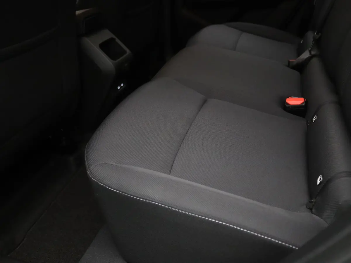 Hybrid 140pk Expression Camera | Carplay | Navi