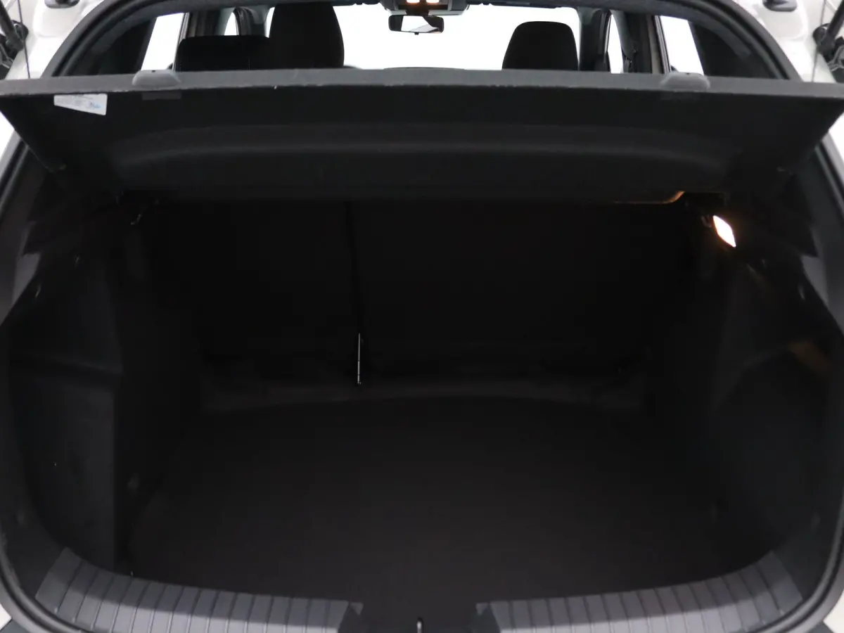 Hybrid 140pk Expression Camera | Carplay | Navi