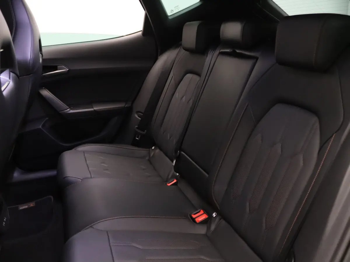 e-Hybrid 245pk VZ Performance Voorstoelen verwarmd |  Apple Carplay/Android Auto