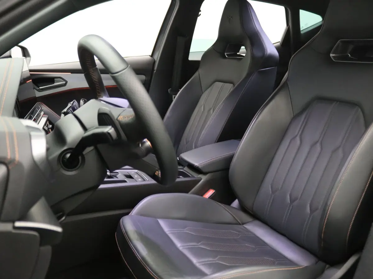 e-Hybrid 245pk VZ Performance Voorstoelen verwarmd |  Apple Carplay/Android Auto