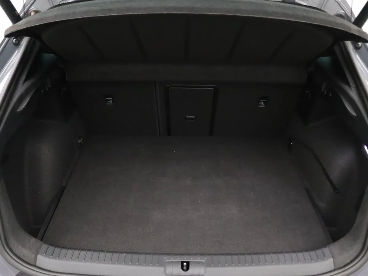 e-Hybrid 245pk VZ Performance Voorstoelen verwarmd |  Apple Carplay/Android Auto