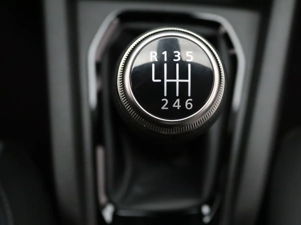 TCe 90 GPF evolution Airco | Camera | Carplay | Cruise | Parksens. achter