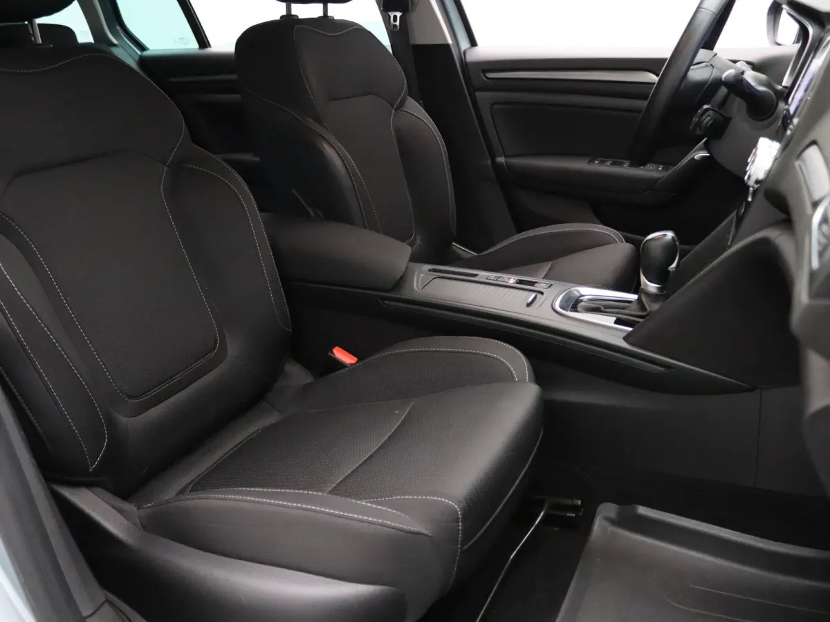 Estate Plug-In Hybrid 160PK Business Zen Cruise | Climate | Navi | Parkeersens. v+a