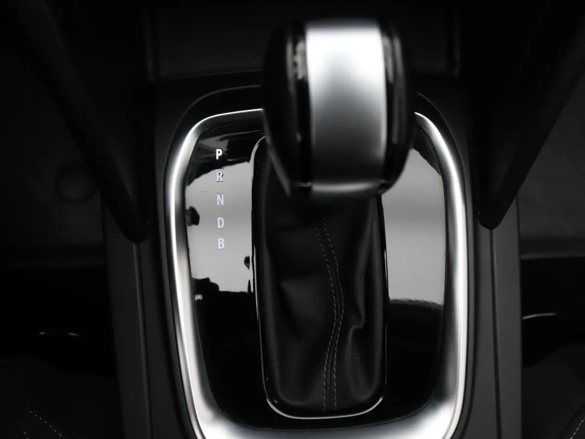 Estate Plug-In Hybrid 160PK Business Zen Cruise | Climate | Navi | Parkeersens. v+a