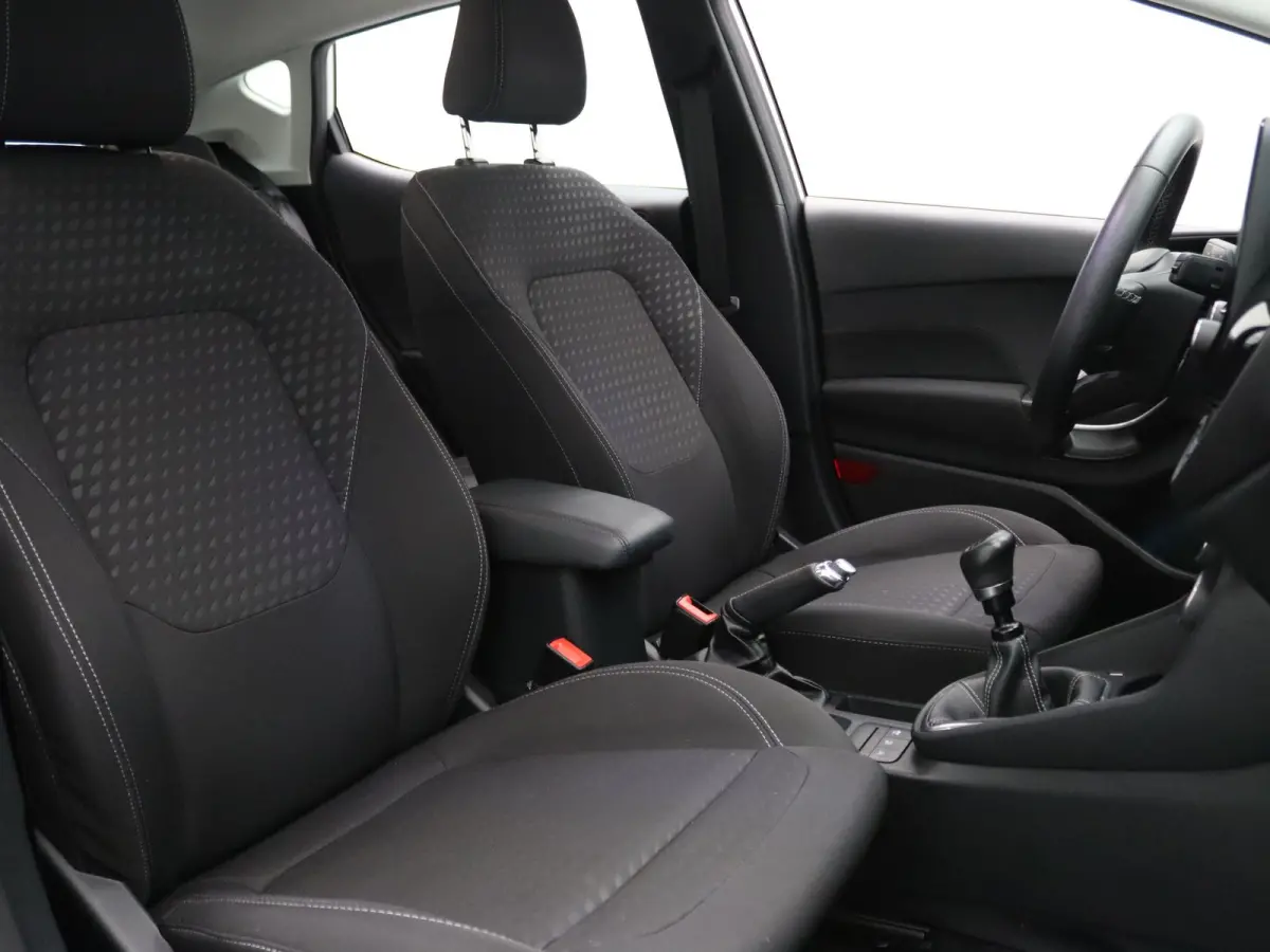 EcoBoost 95pk Titanium Cruise | Climate | Carplay | Parkeersens. achter