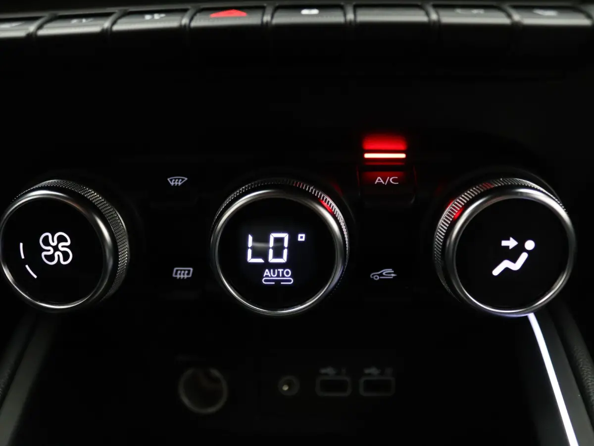 E-Tech Hybrid 145 Techno Camera | Cruise | Navi | Parkeersens. v+a