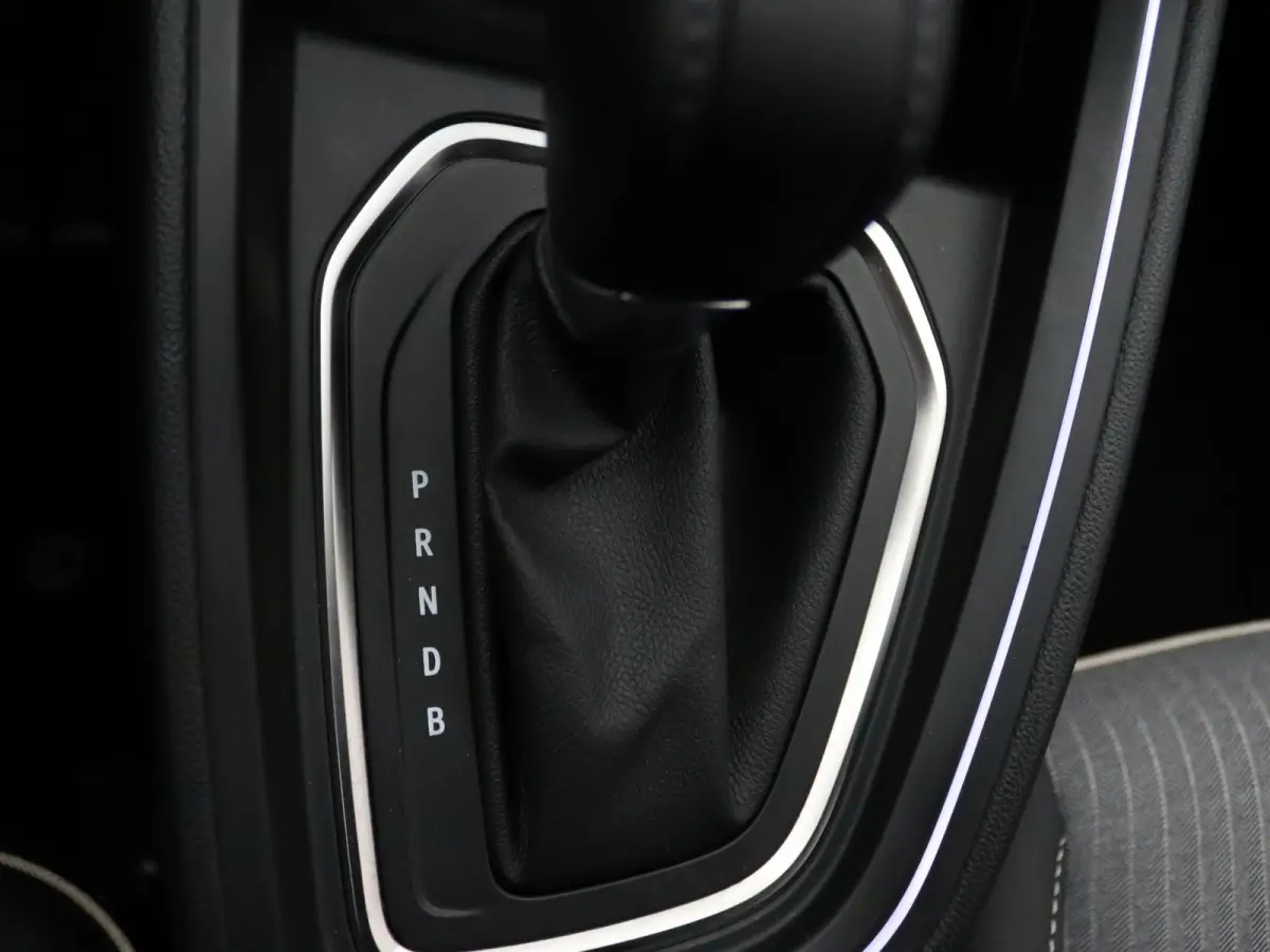 E-Tech Hybrid 145 Techno Camera | Cruise | Navi | Parkeersens. v+a