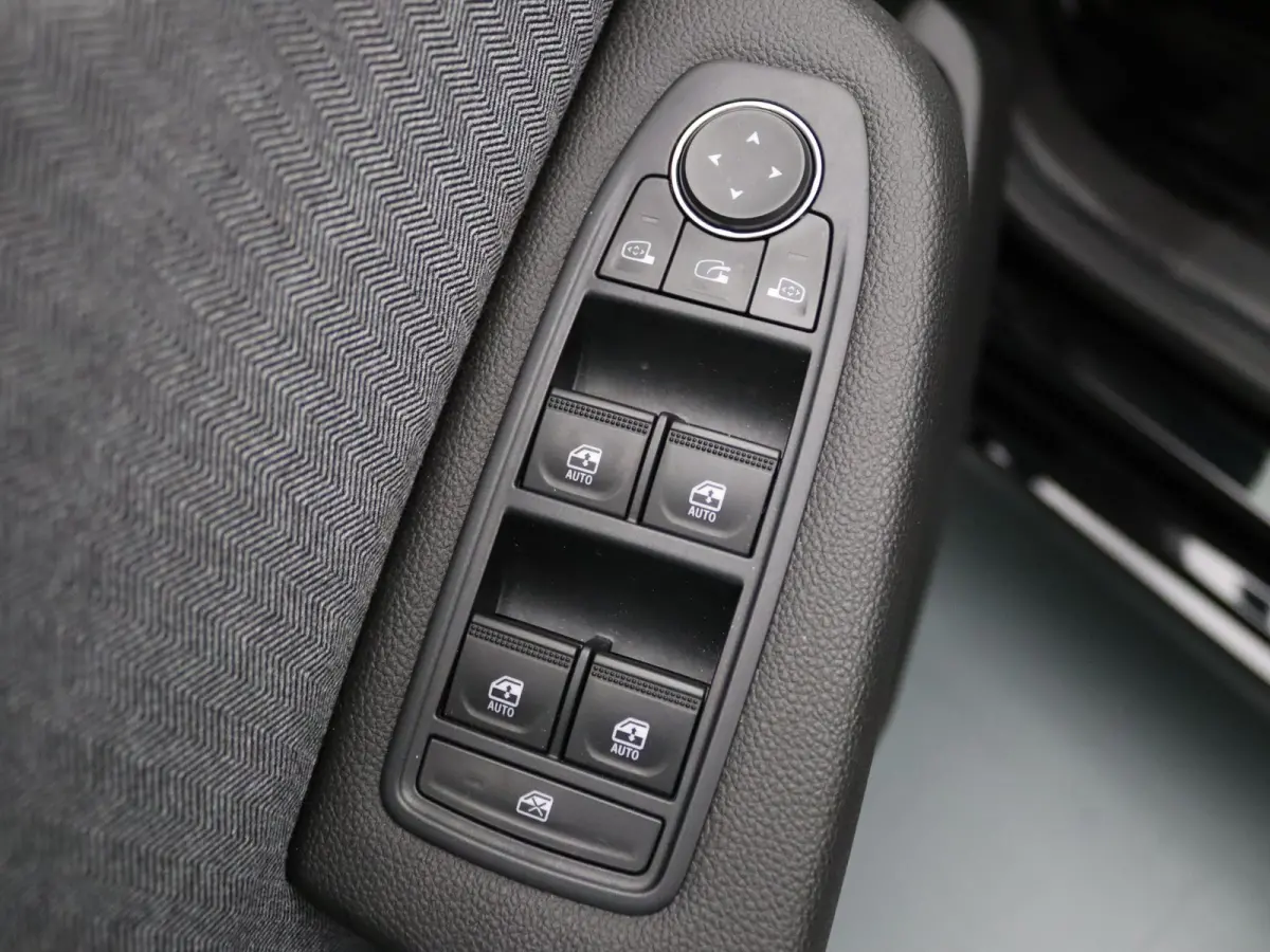 E-Tech Hybrid 145 Techno Camera | Cruise | Navi | Parkeersens. v+a
