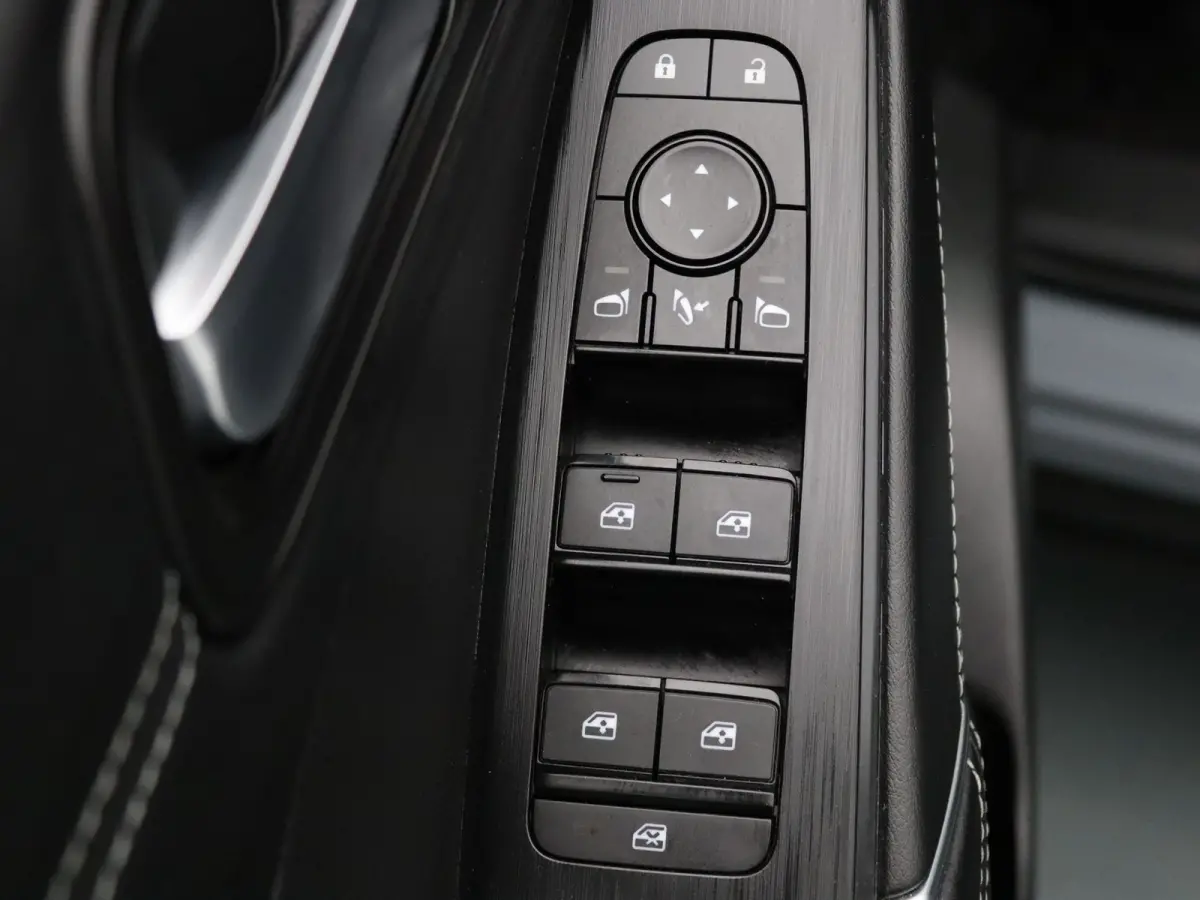 e-Power N-Connecta 190pk 360° Camera | Adapt. Cruise | Parkeersens. v+a | Panoramadak