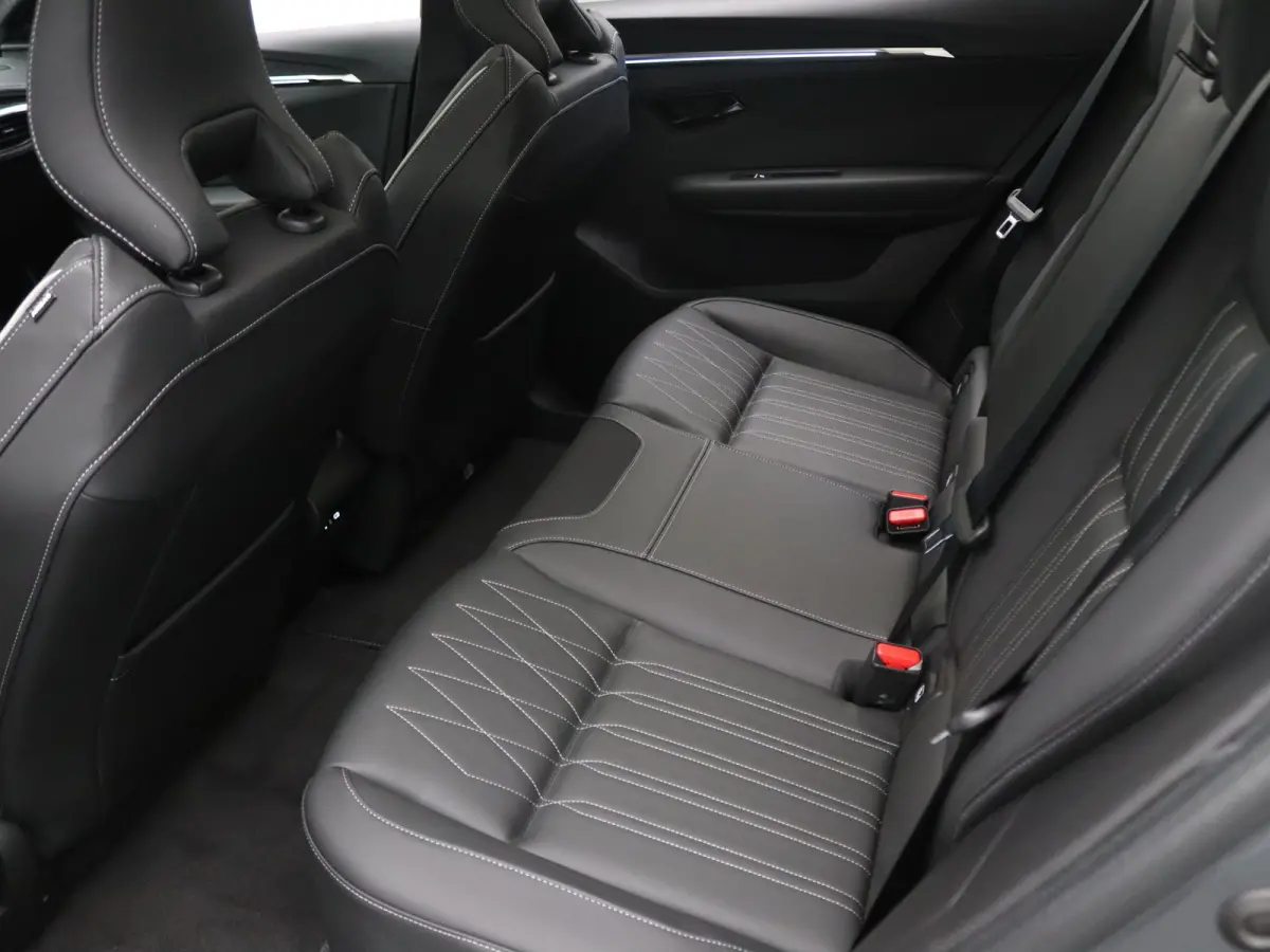 Instyle 87 kWh Automaat Harman Kardon | 360° Camera | Adapt. Cruise | Stoel-/stuurverw.