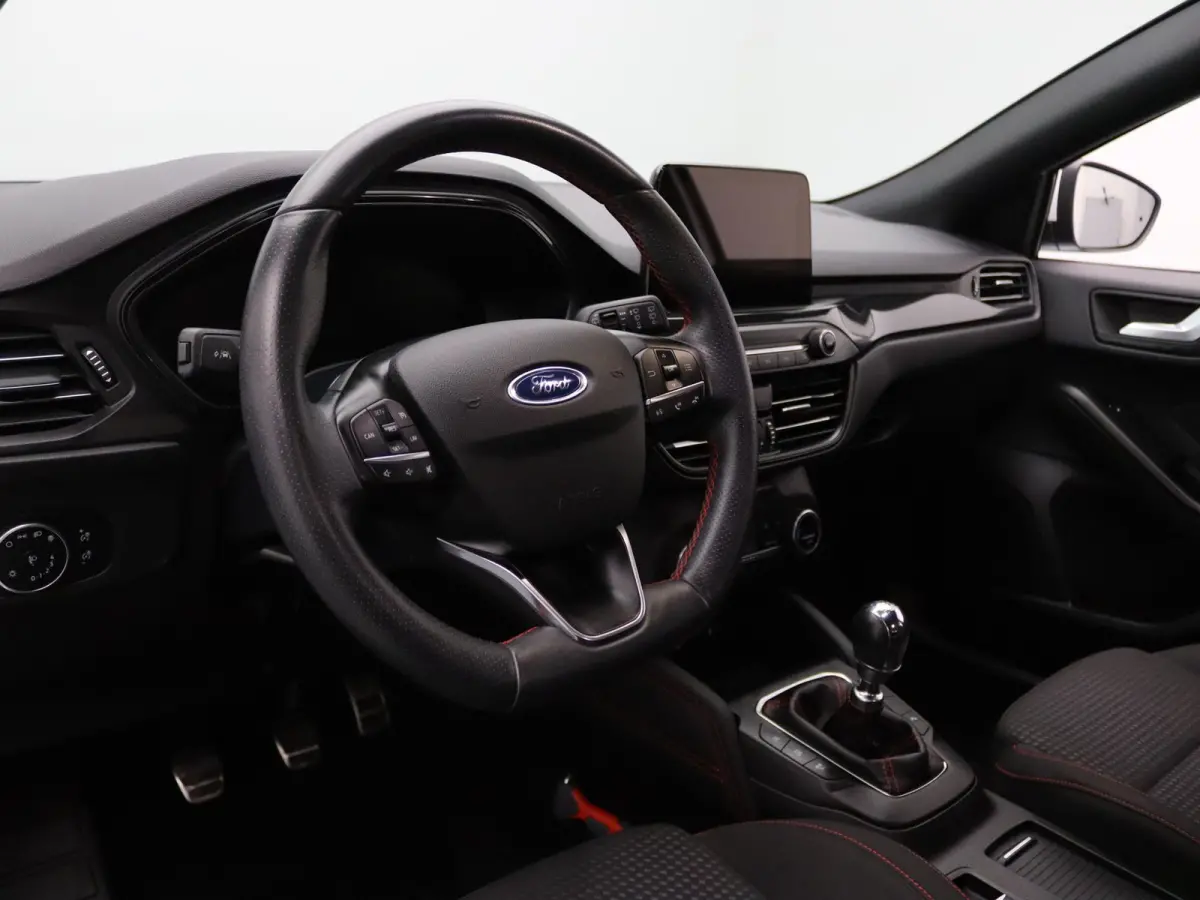 EcoBoost Hybrid ST Line X Business 125pk Camera | Cruise | Navi | Parkeersens. v+a | Trekhaak afneembaar