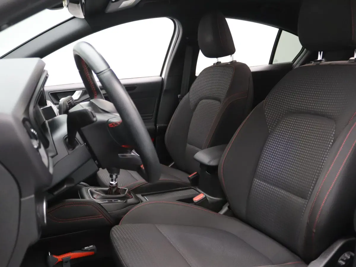 EcoBoost Hybrid ST Line X Business 125pk Camera | Cruise | Navi | Parkeersens. v+a | Trekhaak afneembaar