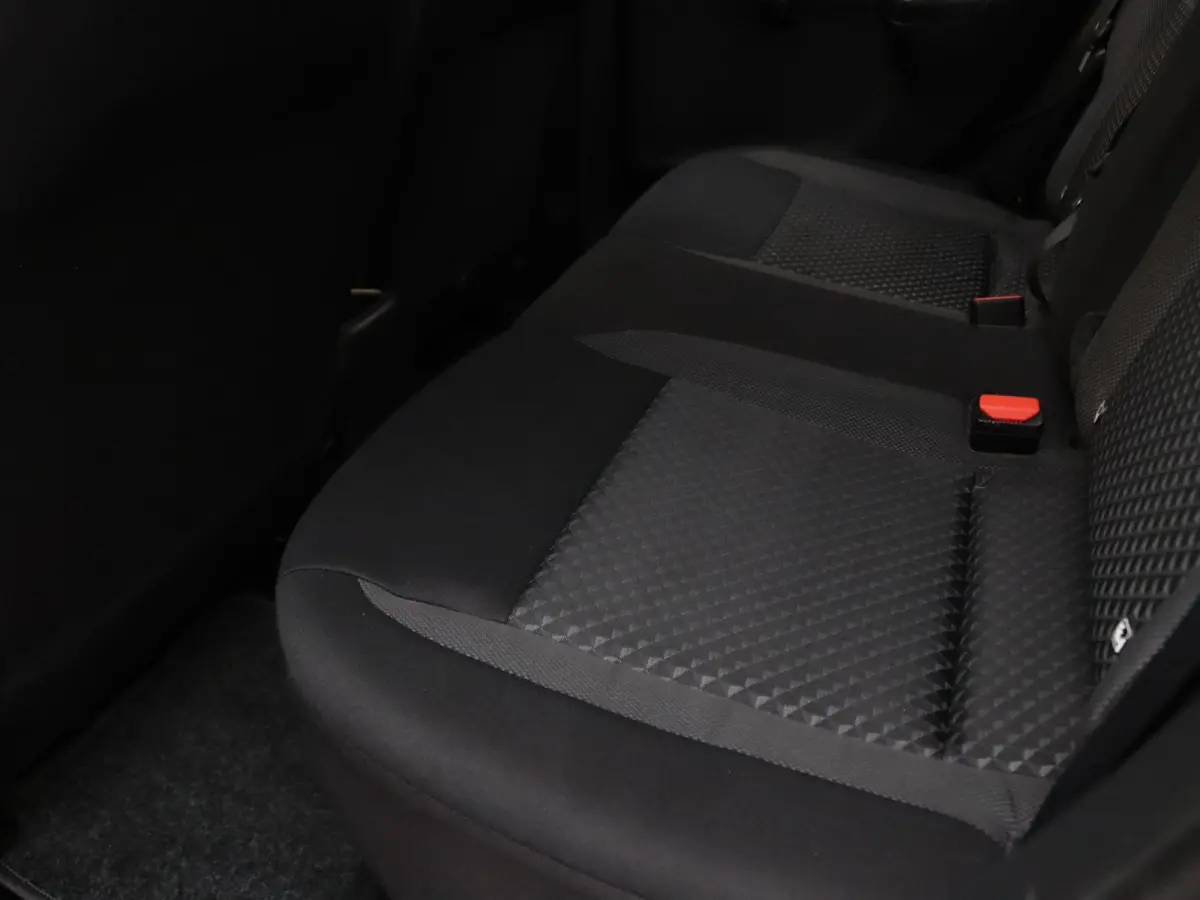 IG-T Acenta 90pk Airco | Cruise