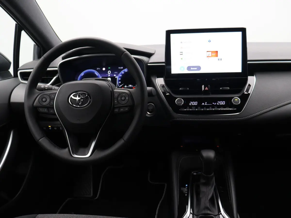 Hybrid 140 Dynamic | Stoel, Stuur en voorruitverwarming | Apple Carplay & Android Auto | Achteruitrijcamera |