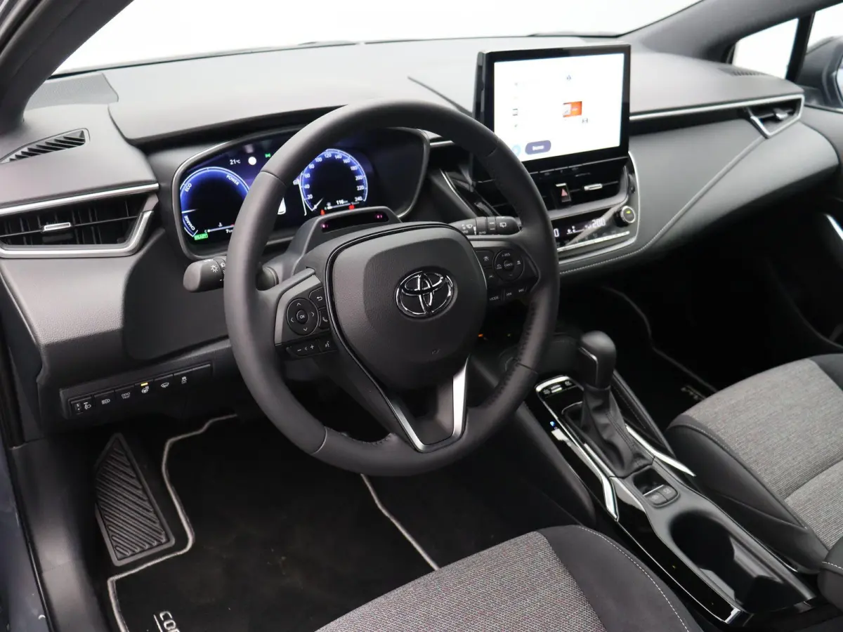 Hybrid 140 Dynamic | Stoel, Stuur en voorruitverwarming | Apple Carplay & Android Auto | Achteruitrijcamera |