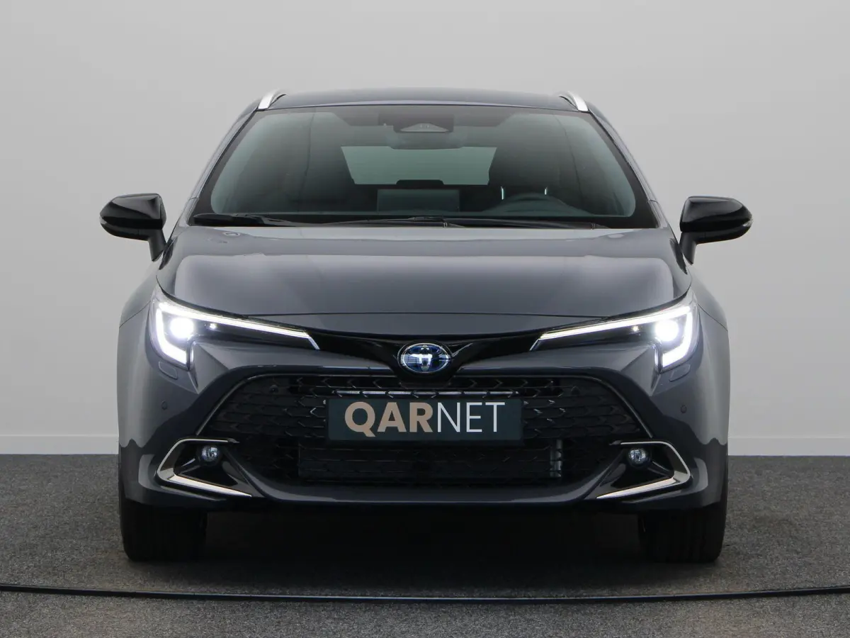Hybrid 140 Dynamic | Stoel, Stuur en voorruitverwarming | Apple Carplay & Android Auto | Achteruitrijcamera |