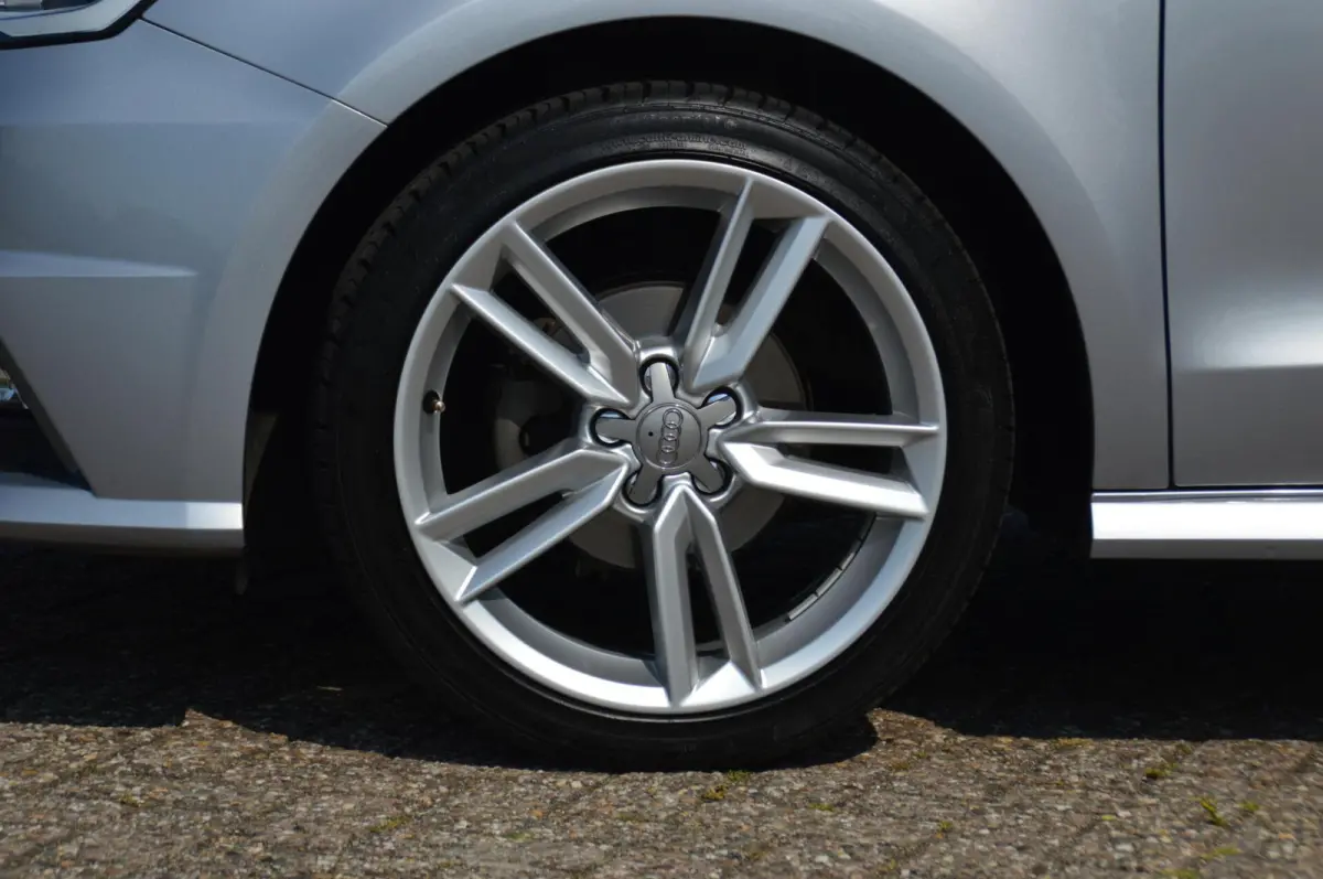 1.0 TFSI Adrenalin S-tronic automaat S-line