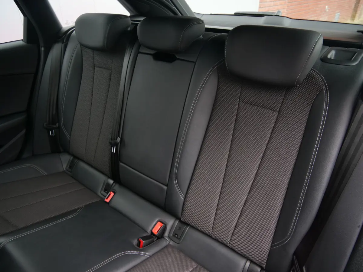 35 TFSI 150pk S edition Automaat 20 Inch / Panoramadak / Stoelverwarming