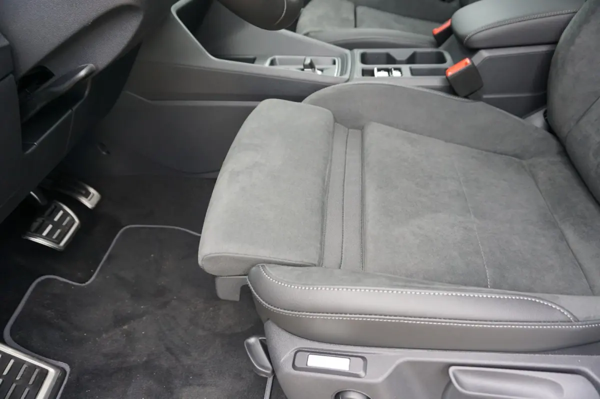 Kombi Maxi 1.5 TSI Hybride 150pk DSG Style | Panoramadak | LED Pakket | Winter Pakket