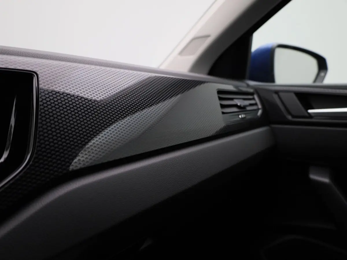 1.0 TSI Life 95 PK| Origineel Nederlands | 1e Eigenaar | Apple Carplay | Android Auto | Airco | 16 Inch Velgen | Privacy Glass | Digitale Cockpit | Adaptieve Cruise Control