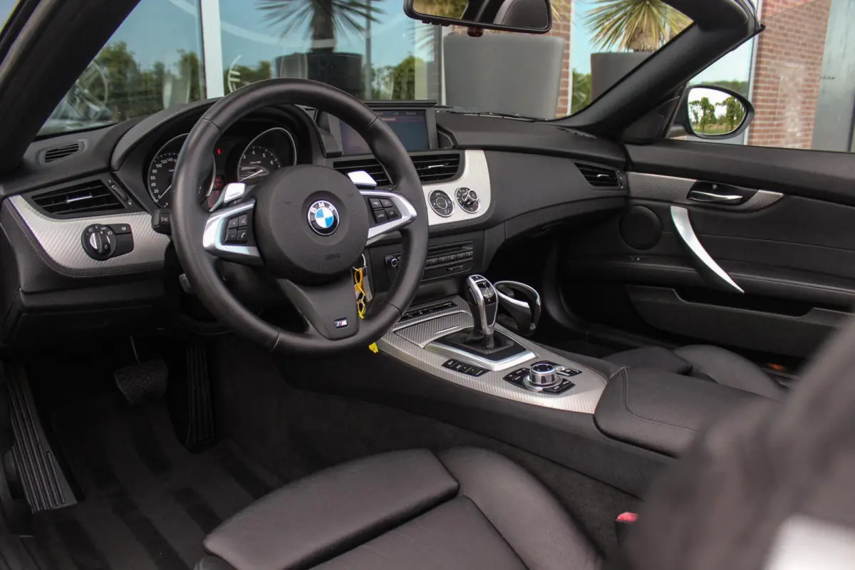 sDrive35i Executive | DCT | NL auto | M-onderstel | Keyless entry | HiFi audio | Cruise control | Stoelverwarming | Memory | Sportstuur | Navigatie Professional | PDC