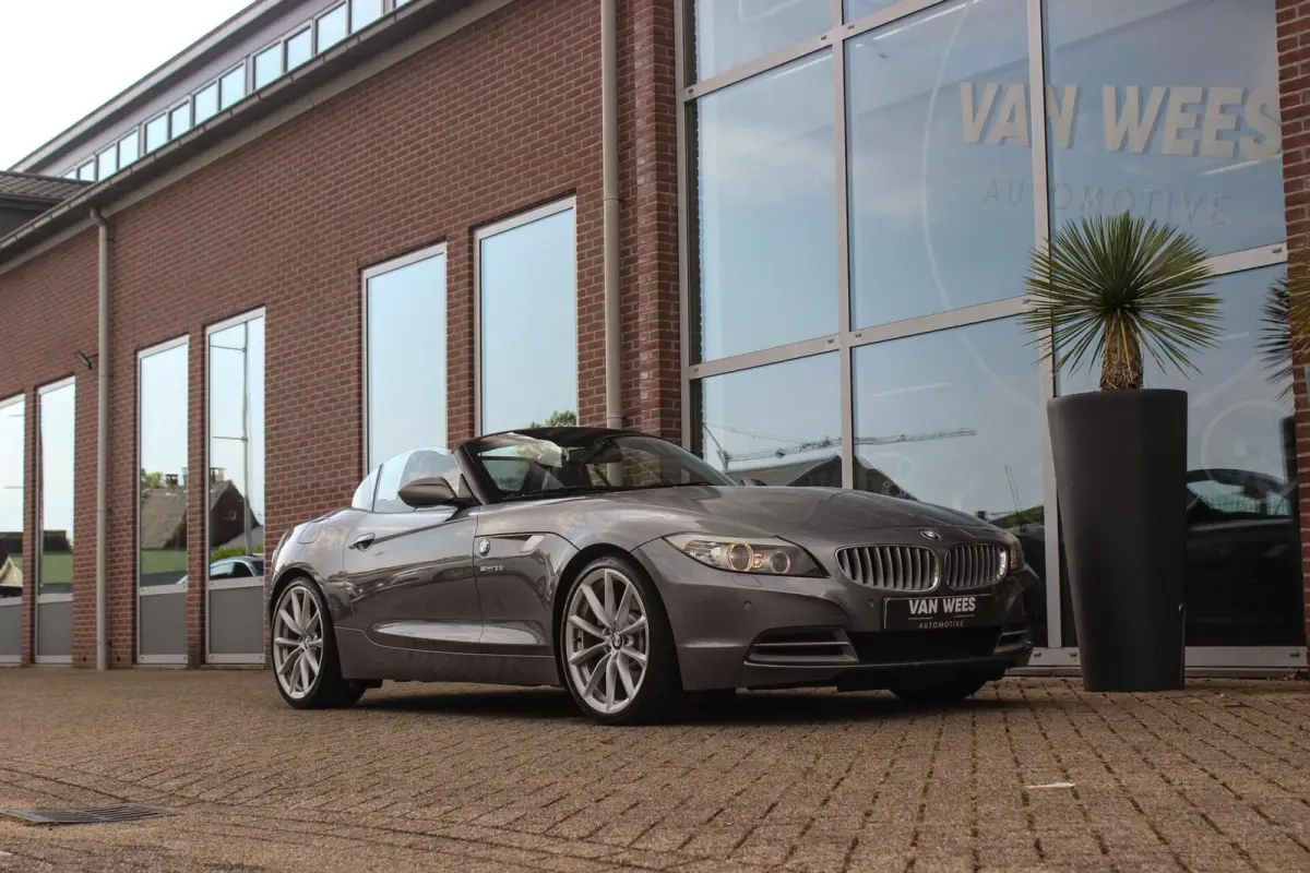 sDrive35i Executive | DCT | NL auto | M-onderstel | Keyless entry | HiFi audio | Cruise control | Stoelverwarming | Memory | Sportstuur | Navigatie Professional | PDC