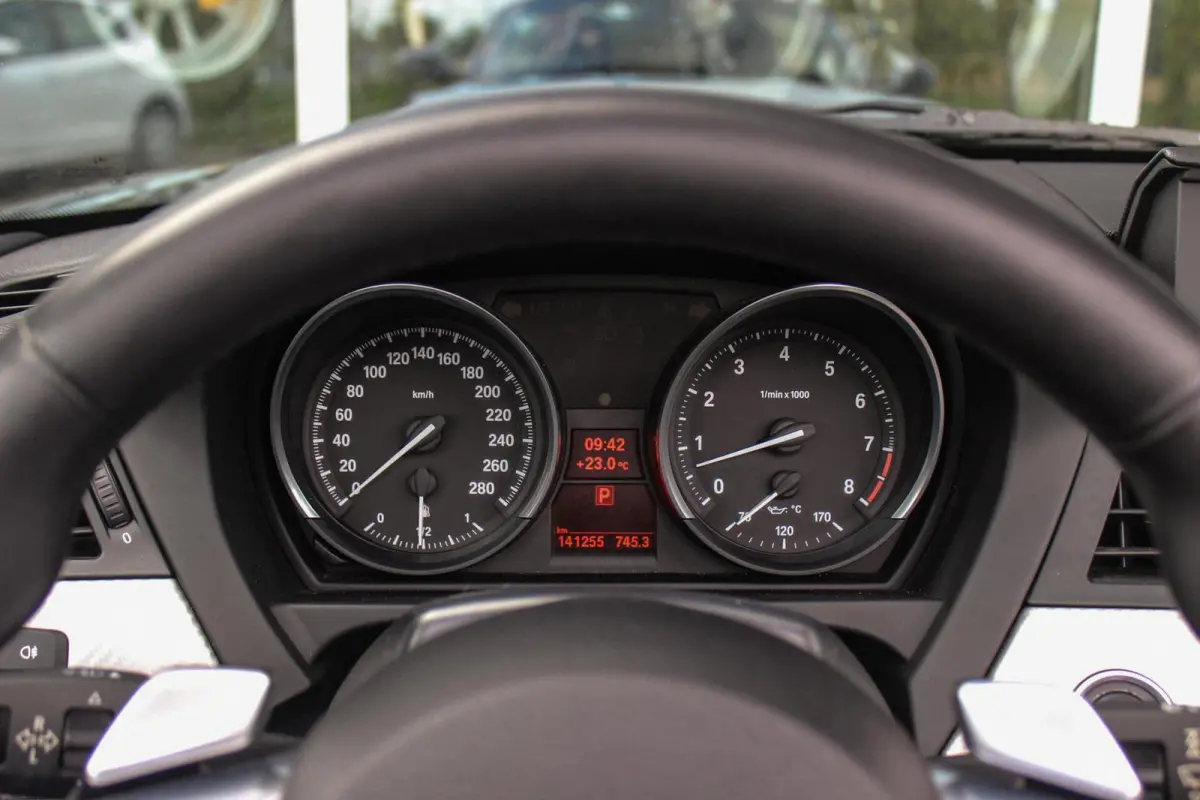 sDrive35i Executive | DCT | NL auto | M-onderstel | Keyless entry | HiFi audio | Cruise control | Stoelverwarming | Memory | Sportstuur | Navigatie Professional | PDC