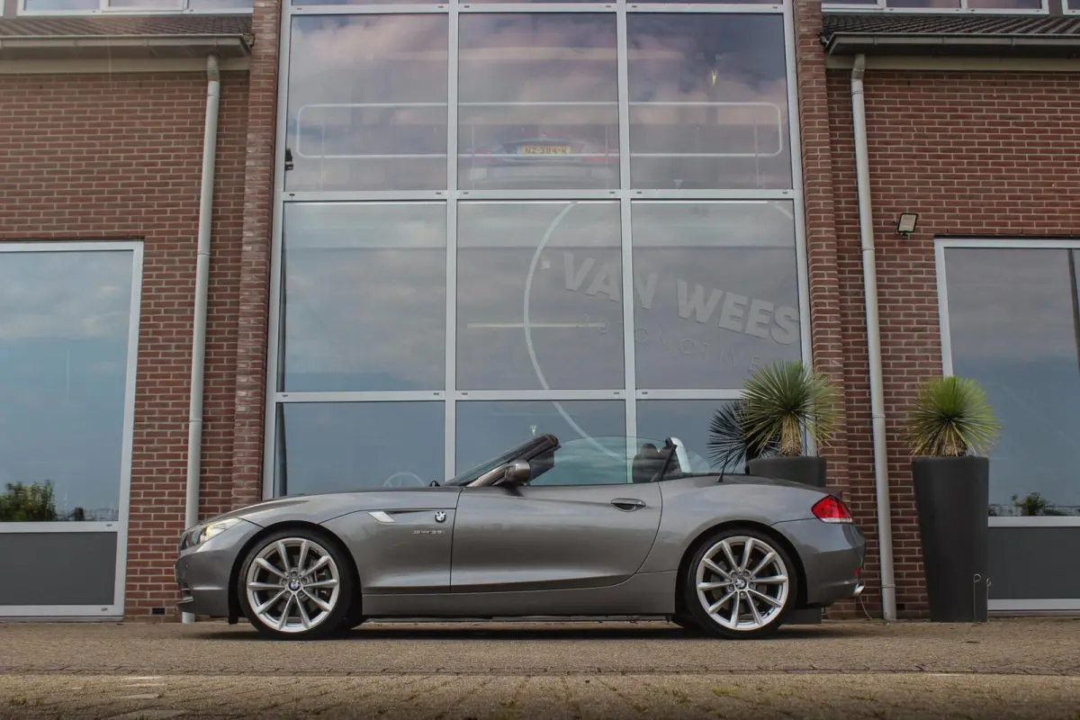 sDrive35i Executive | DCT | NL auto | M-onderstel | Keyless entry | HiFi audio | Cruise control | Stoelverwarming | Memory | Sportstuur | Navigatie Professional | PDC