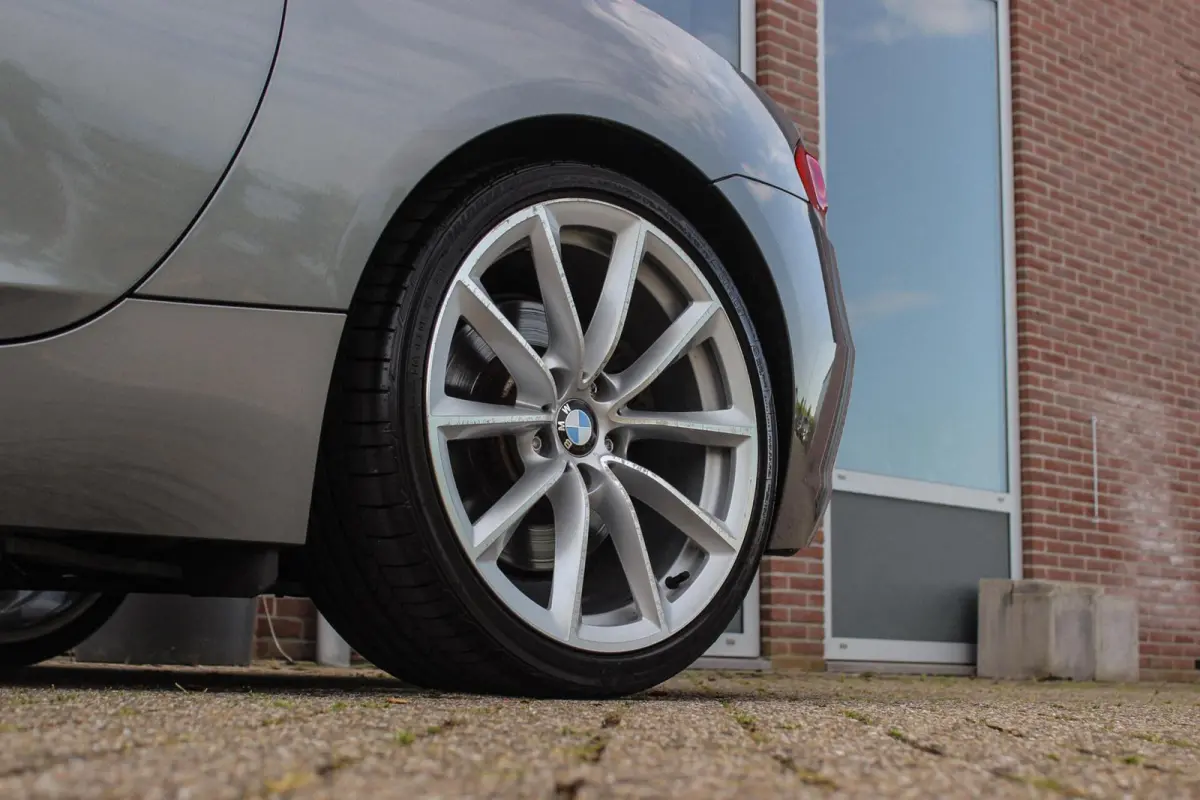 sDrive35i Executive | DCT | NL auto | M-onderstel | Keyless entry | HiFi audio | Cruise control | Stoelverwarming | Memory | Sportstuur | Navigatie Professional | PDC