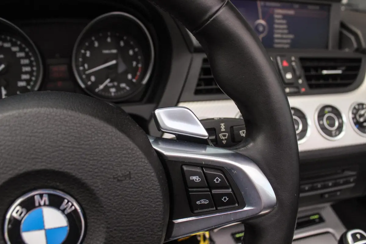 sDrive35i Executive | DCT | NL auto | M-onderstel | Keyless entry | HiFi audio | Cruise control | Stoelverwarming | Memory | Sportstuur | Navigatie Professional | PDC