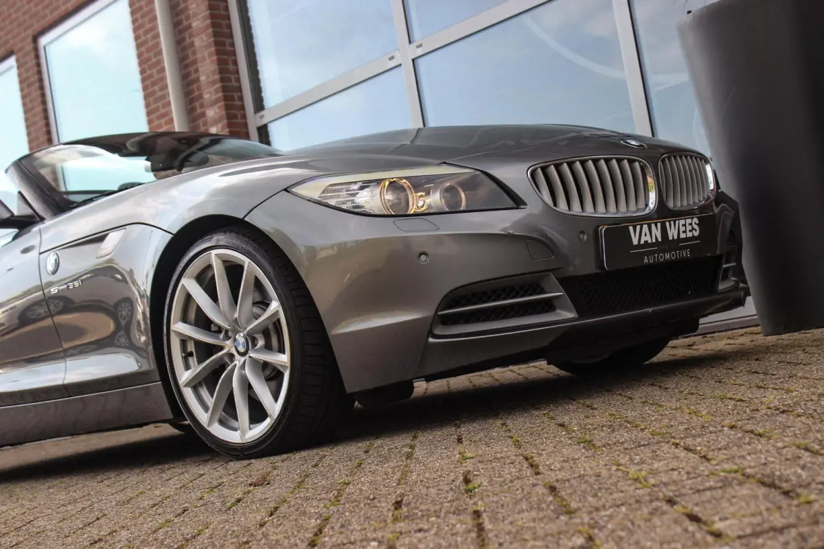 sDrive35i Executive | DCT | NL auto | M-onderstel | Keyless entry | HiFi audio | Cruise control | Stoelverwarming | Memory | Sportstuur | Navigatie Professional | PDC