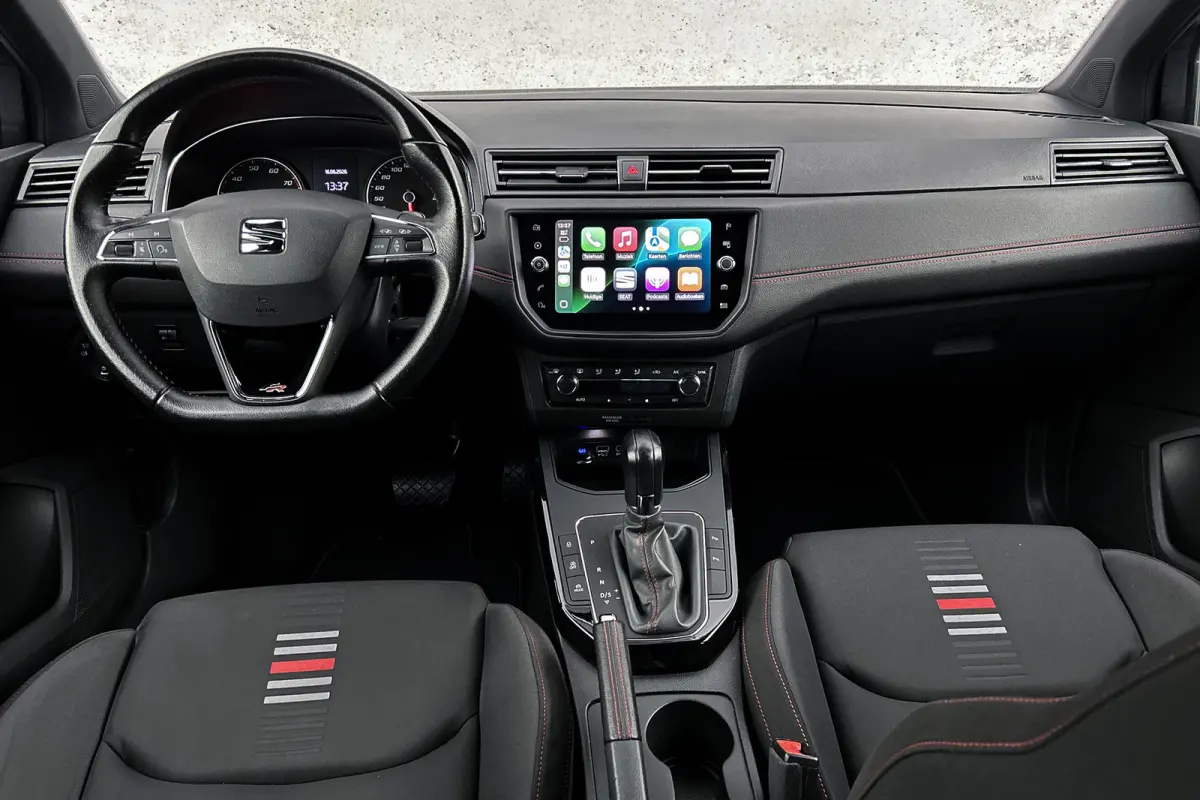 1.0 TSI FR DSG Xcellence Business Intense | Camera | Apple Carplay | Cruise control