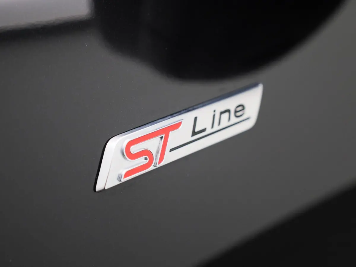 2.5 PHEV ST-Line X | Panoramadak | Virtual Cockpit | Head Up Display | Camera | LED Koplampen | Winter Pakket |