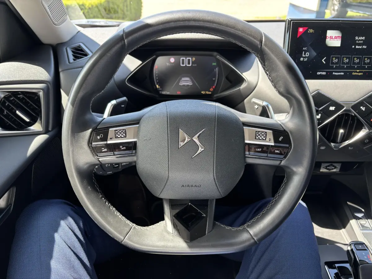 1.2 PureTech Performance Line+ | Leder | 360-graden camera | Stoelverwarming | Automaat | Climate Control | Cruise Control